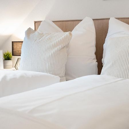 Malu Rooms - Im Stadtzentrum, Smarttv, Netflix, 24H Checkin Ludwigsburg Bagian luar foto
