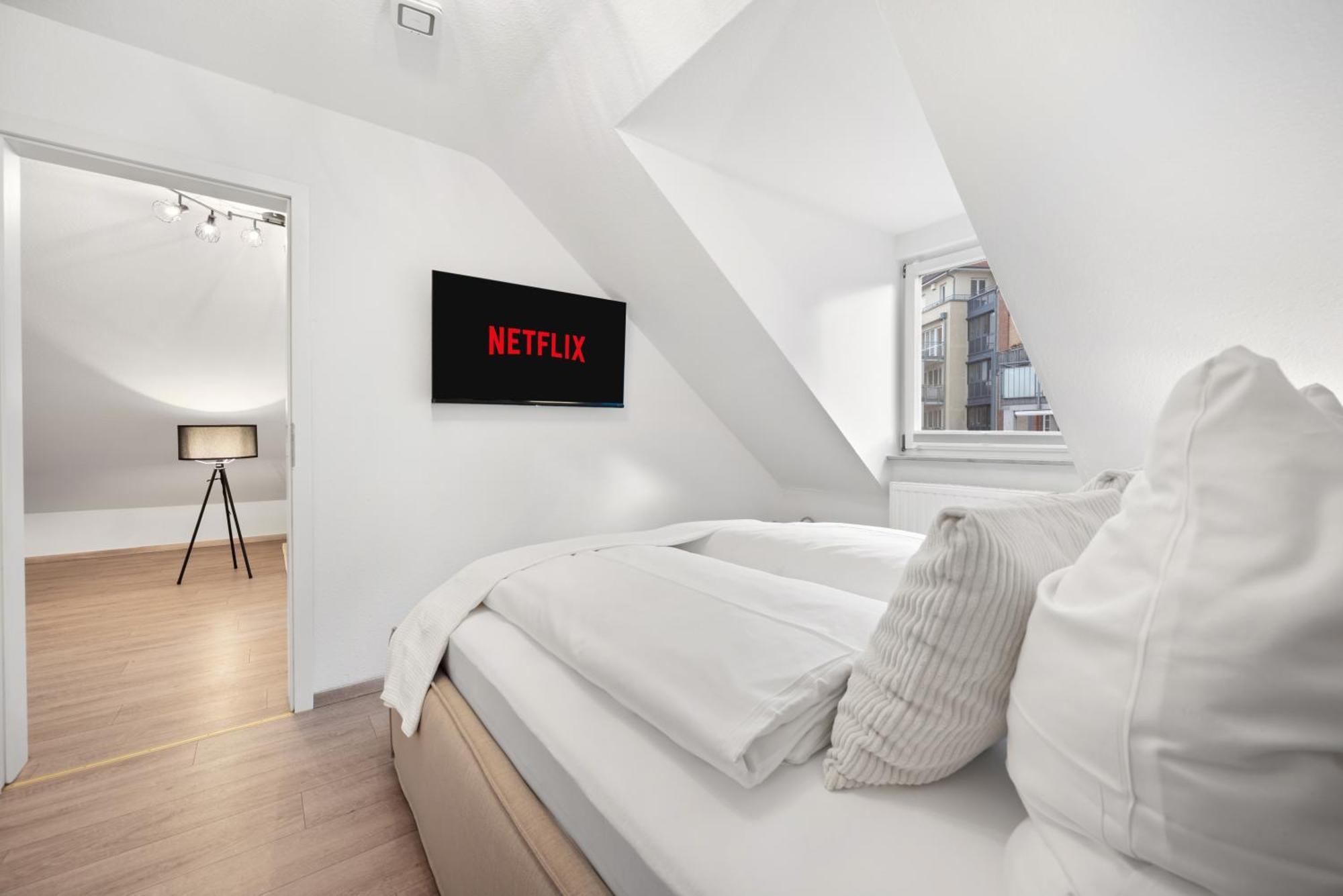 Malu Rooms - Im Stadtzentrum, Smarttv, Netflix, 24H Checkin Ludwigsburg Bagian luar foto