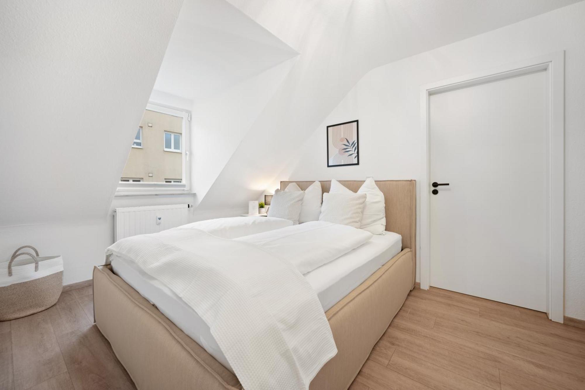 Malu Rooms - Im Stadtzentrum, Smarttv, Netflix, 24H Checkin Ludwigsburg Bagian luar foto