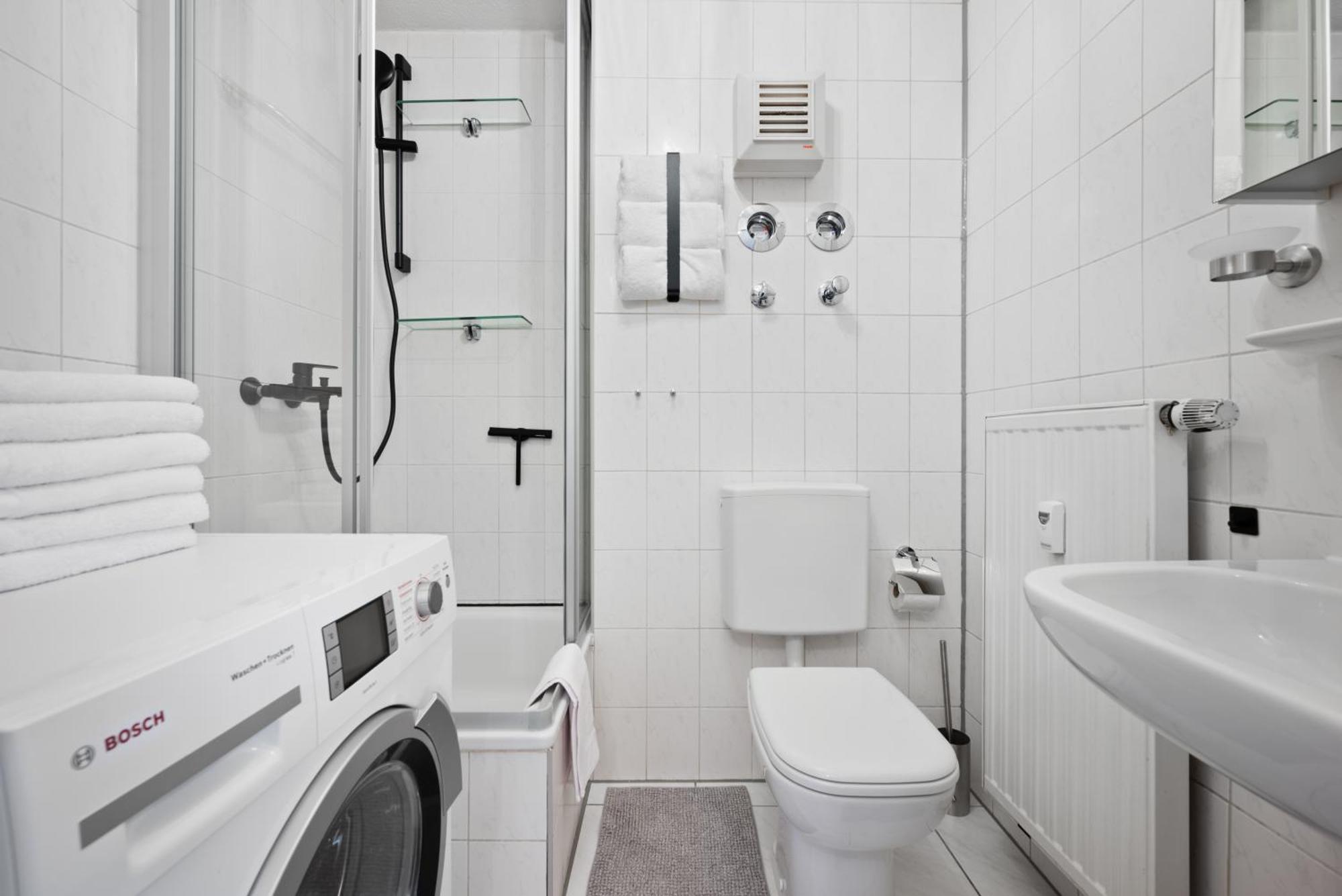 Malu Rooms - Im Stadtzentrum, Smarttv, Netflix, 24H Checkin Ludwigsburg Bagian luar foto